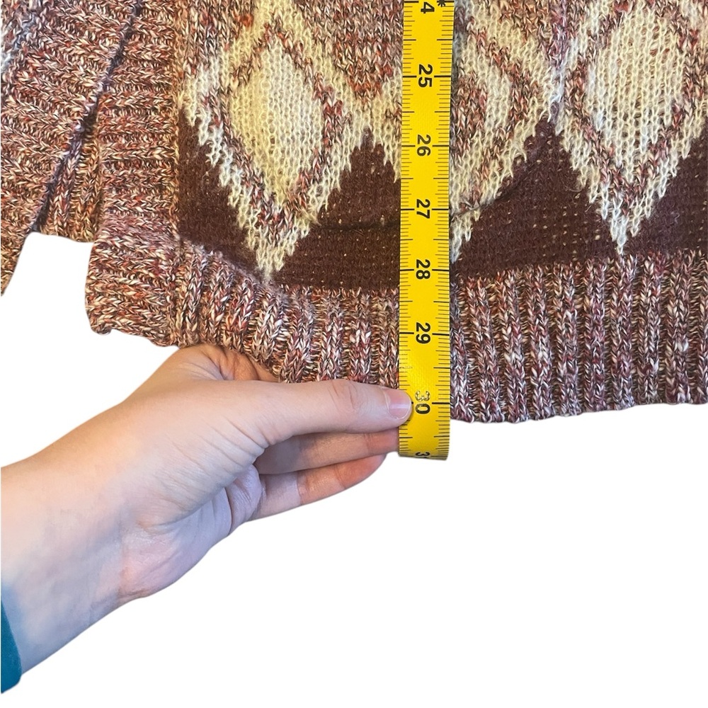 Pink Republic Red and white Aztec boho print sweater - Picture 5 of 6